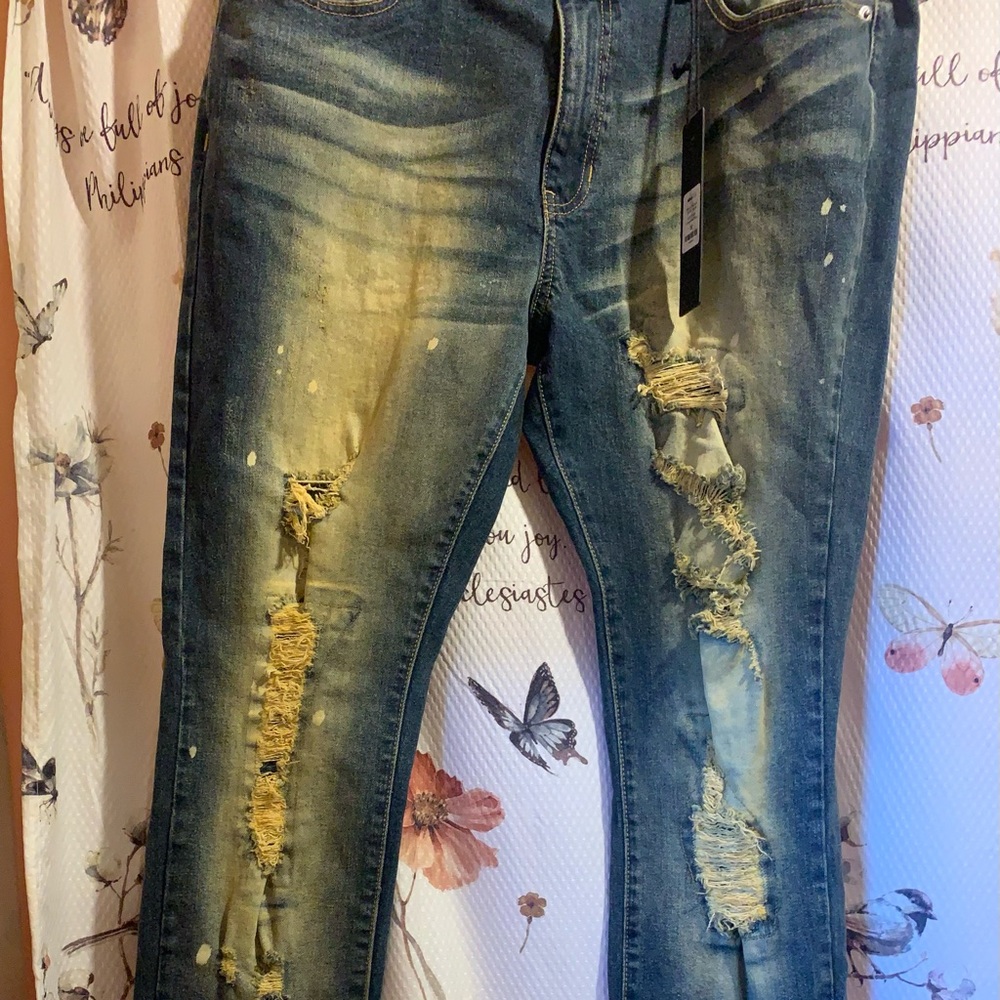 Fashion Nova Men’s Distressed Blue Jeans with Ripped Details